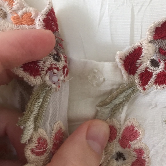 Ivory floral button up blouse - Picture 6 of 6